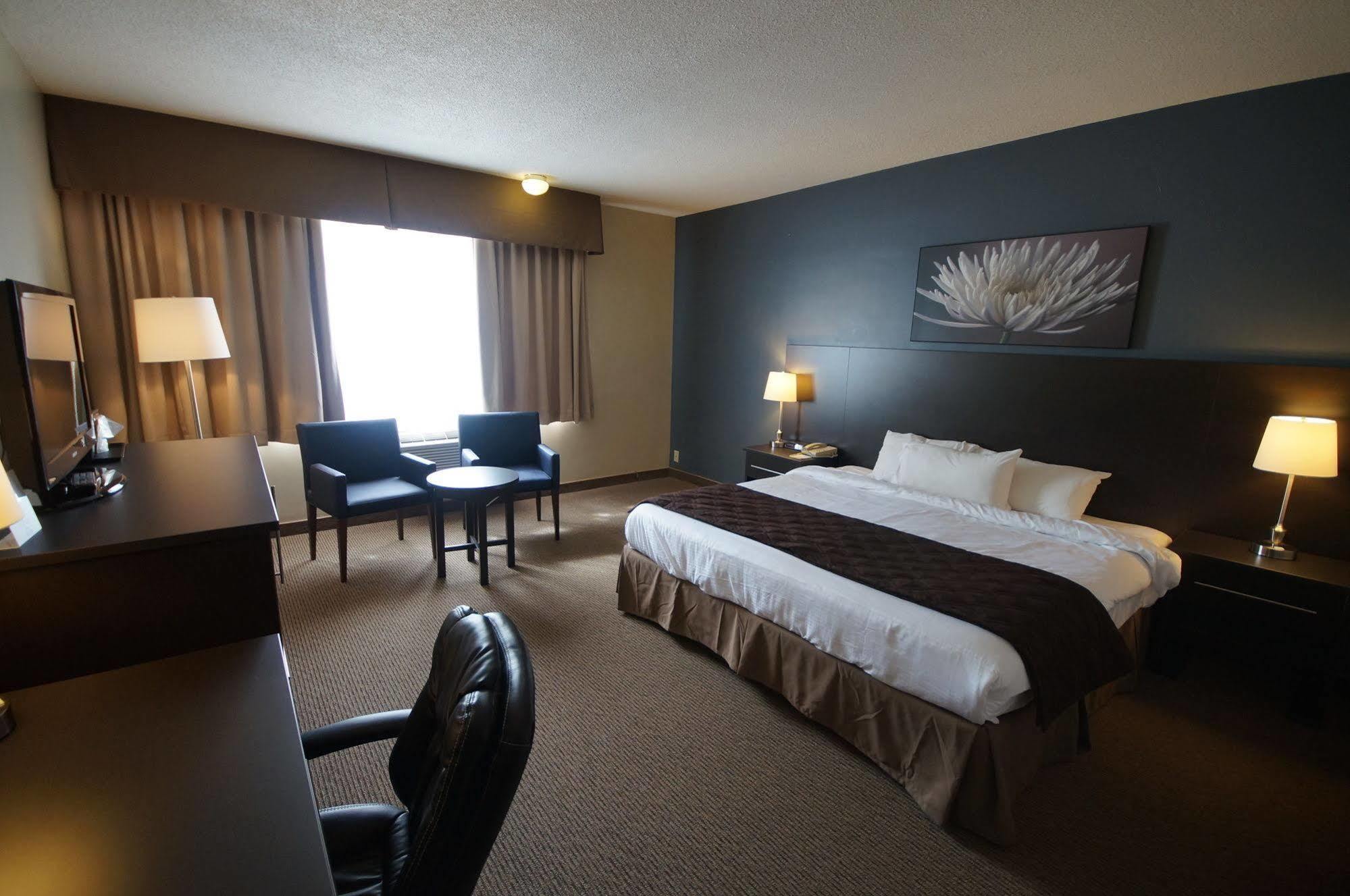 Days Inn By Wyndham Montreal Airport Conference Centre Dorval Extérieur photo